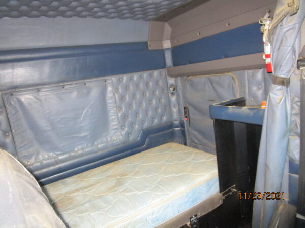 2005 KENWORTH T800 - Image 17