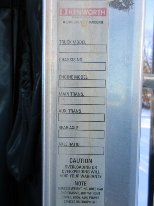 2005 KENWORTH T800 - Image 18