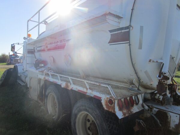 2007 FREIGHTLINER FLD120 - Image 24