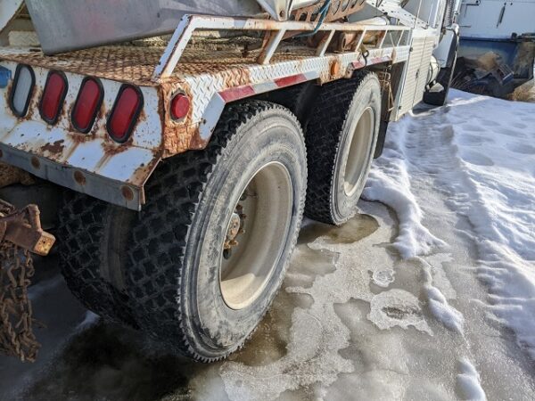 2007 FREIGHTLINER FLD120 - Image 5