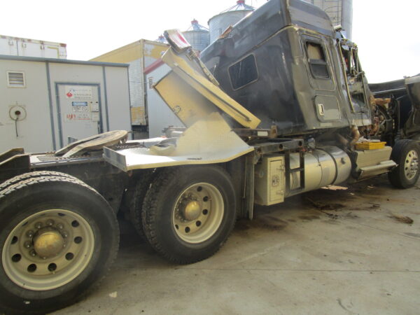 2012 KENWORTH W900 - Image 12