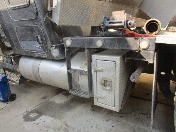 2012 KENWORTH W900 - Image 14