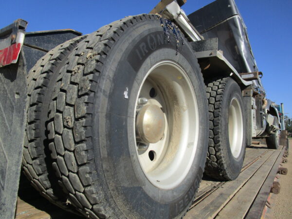 2012 KENWORTH W900 - Image 3