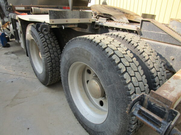 2012 KENWORTH W900 - Image 4