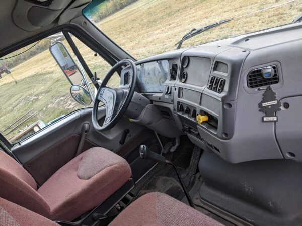 1999 STERLING L7501 - Image 12