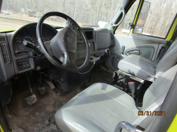 2005 INTERNATIONAL 4200 - Image 11