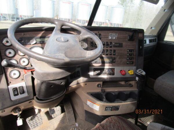2013 FREIGHTLINER CORONADO SD - Image 12