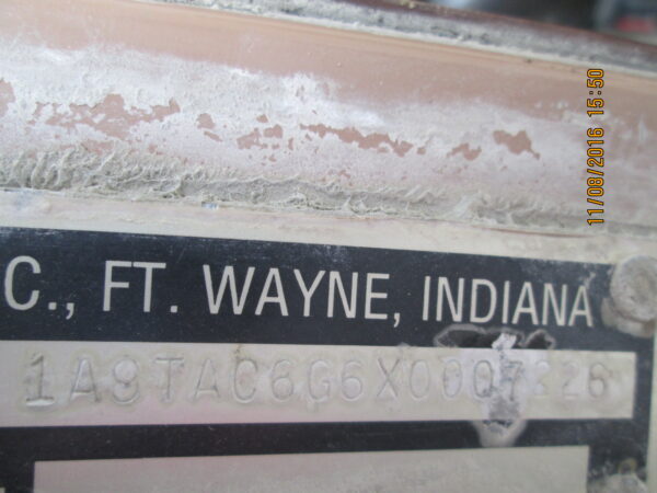 1999 TEREX FRONT LOAD CEMENT - Image 4