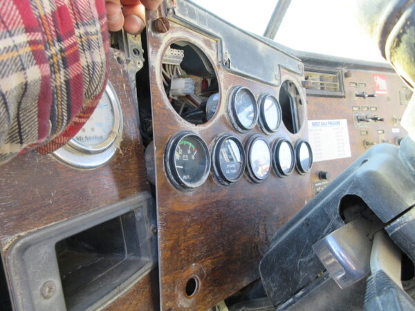 2000 PETERBILT 357 - Image 36