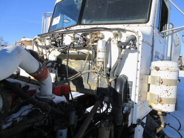 2000 PETERBILT 357 - Image 2