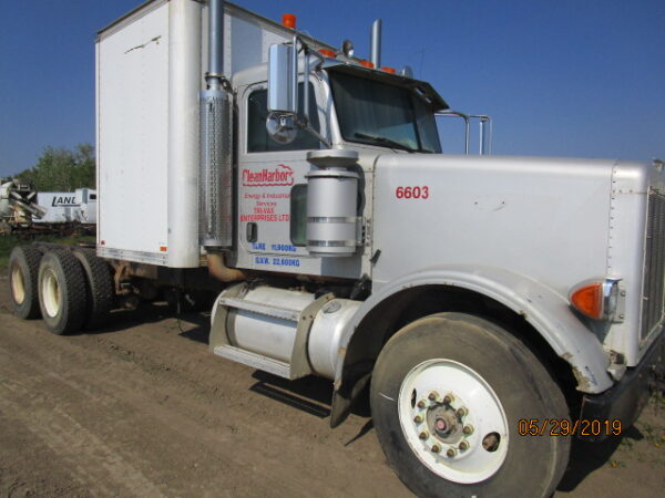 2006 PETERBILT 378 - Image 16