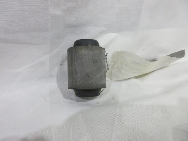 INSULATOR, MOUNTING HOOD