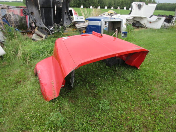 VOLVO VNM HOOD - Image 4