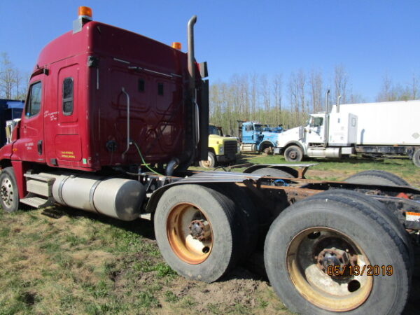 2009 FREIGHTLINER CASCADIA - Image 5