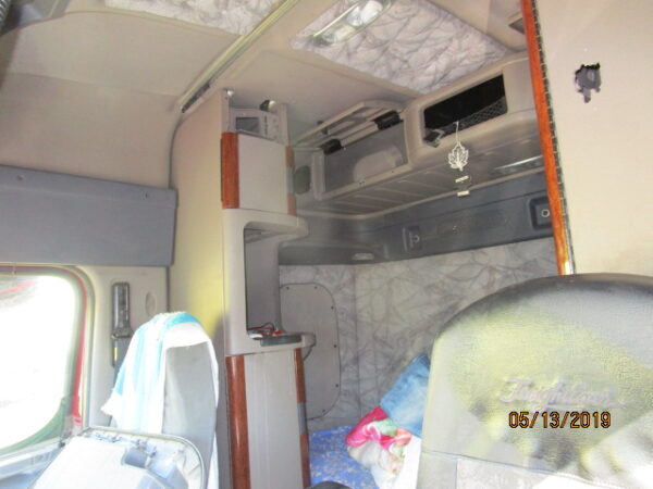 2009 FREIGHTLINER CASCADIA - Image 13