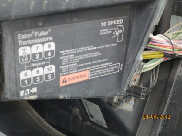 2002 INTERNATIONAL 8100 - Image 6