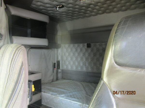 2008 KENWORTH T800 - Image 11