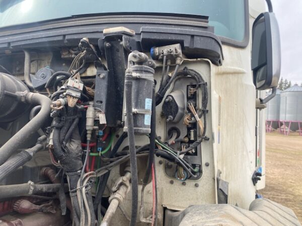 2018 MACK CXU613 - Image 12