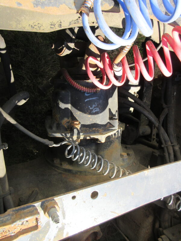 2005 FREIGHTLINER CLASSIC - Image 10