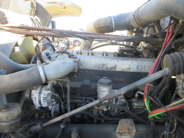 2005 FREIGHTLINER CLASSIC - Image 22