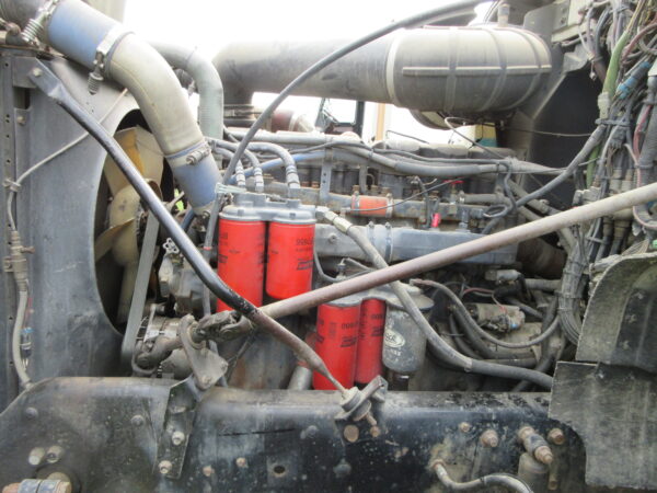 2001 MACK CL713 - Image 33