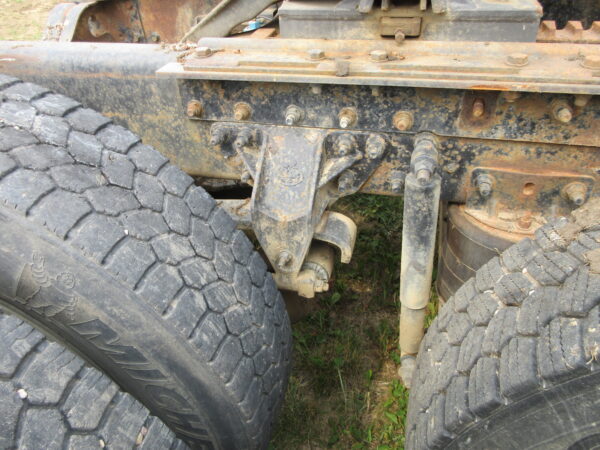 2001 MACK CL713 - Image 11