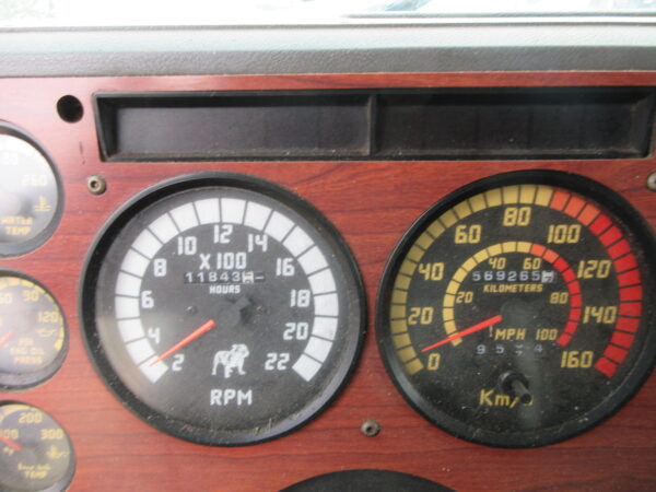 2001 MACK CL713 - Image 13