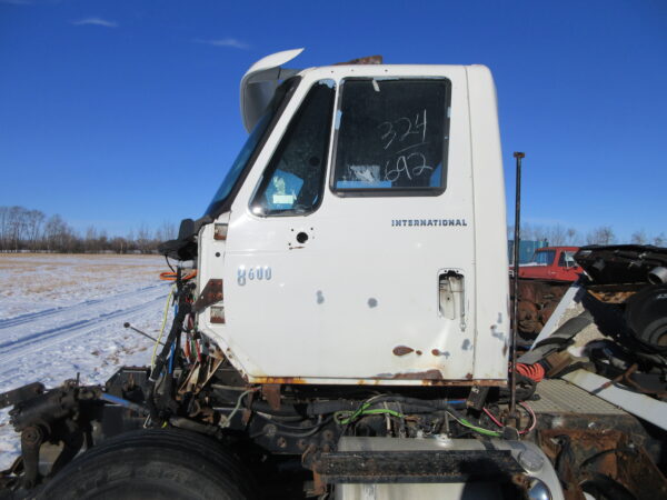 2005 INTERNATIONAL 8600 - Image 10