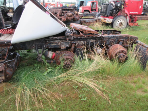 2005 INTERNATIONAL 8600 - Image 23