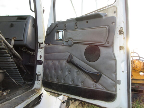 2006 WESTERN STAR 4900SA - Image 9