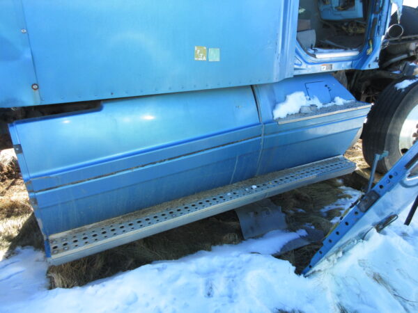 2002 FREIGHTLINER CL120 - Image 41