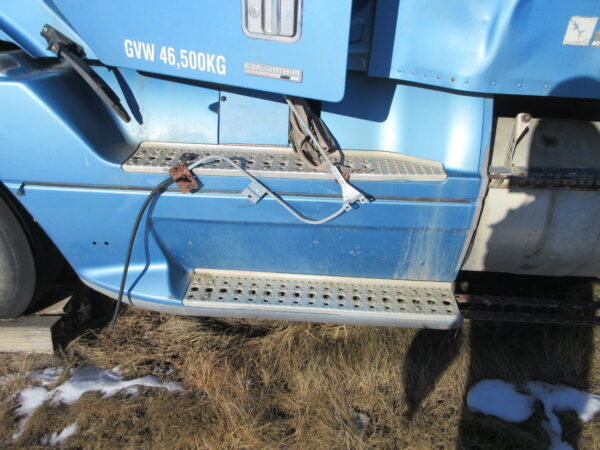 2002 FREIGHTLINER CL120 - Image 43