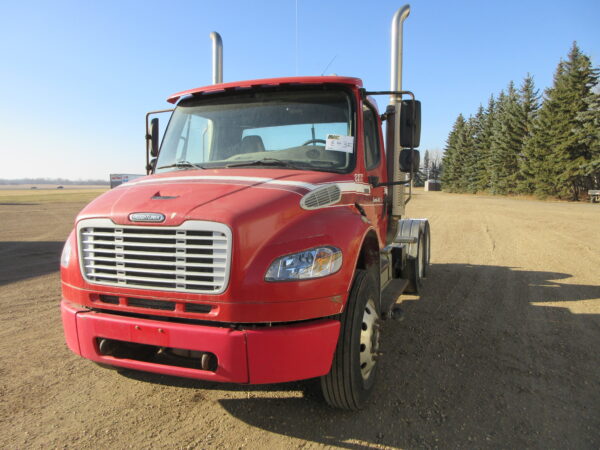 2007 FREIGHTLINER M2 106