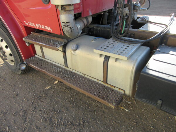 2007 FREIGHTLINER M2 106 - Image 16