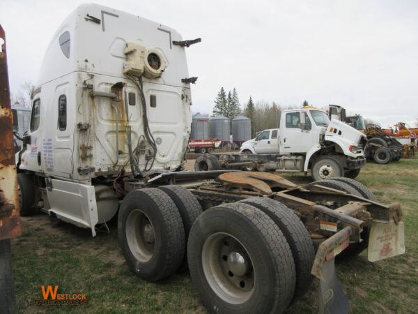 2016 FREIGHTLINER CASCADIA - Image 2