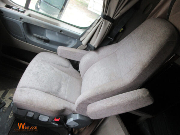 2016 FREIGHTLINER CASCADIA - Image 14