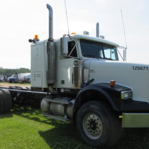 2005 FREIGHTLINEER FLD120