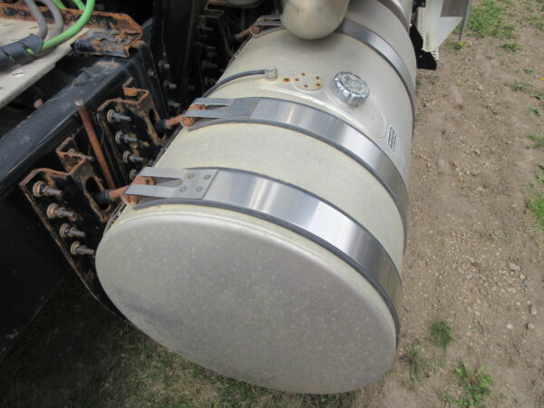 2013 MACK CXV613 - Image 11