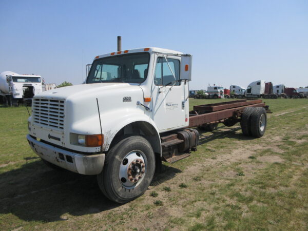 1998 INTERNATIONAL 4700