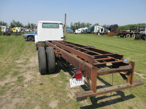 1998 INTERNATIONAL 4700 - Image 19