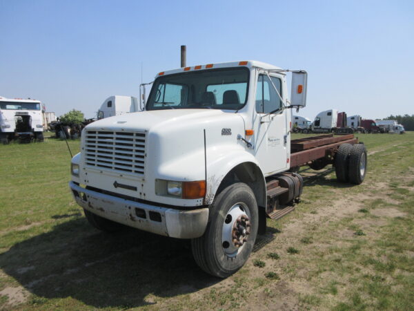 1998 INTERNATIONAL 4700 - Image 16