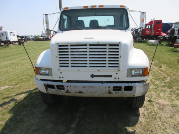 1998 INTERNATIONAL 4700 - Image 17