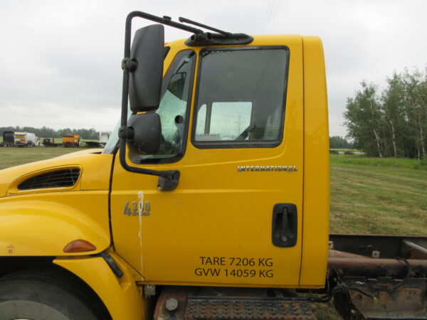 2007 INTERNATIONAL 4300 - Image 12
