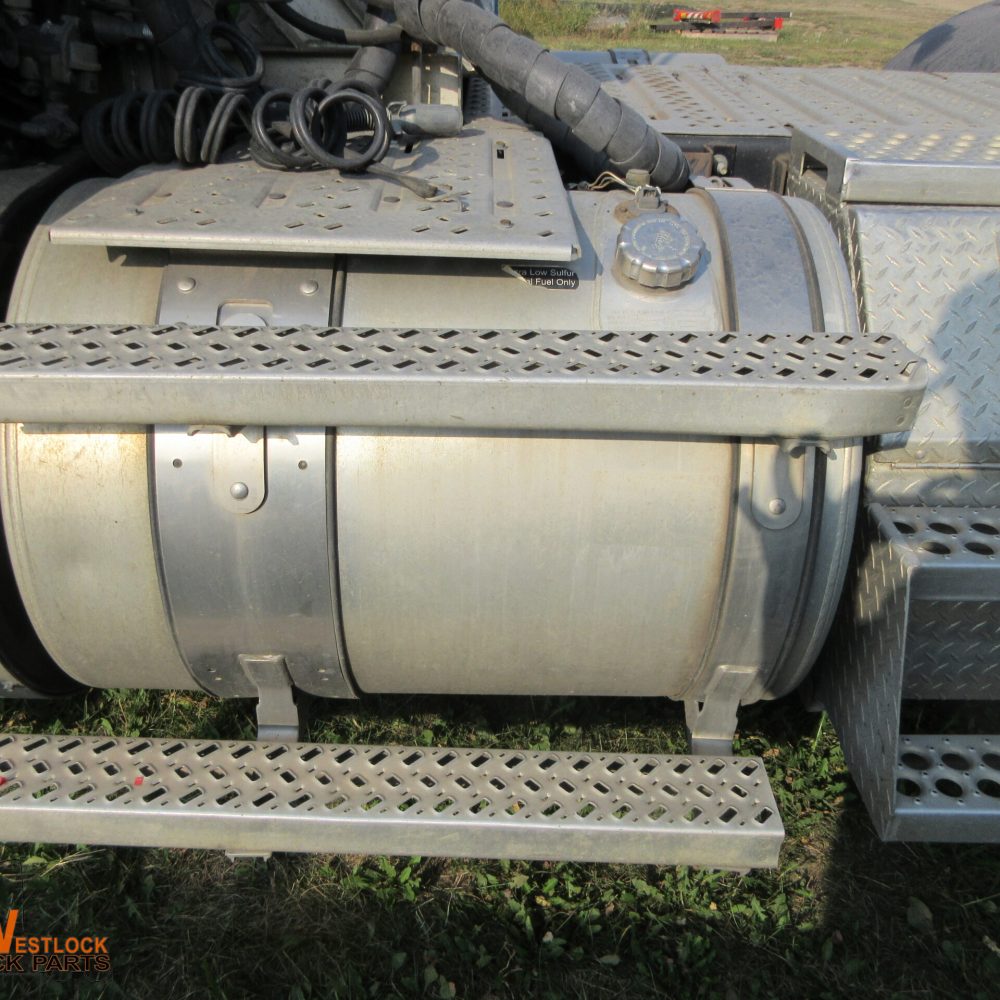 1315 FUEL TANK LH (2)