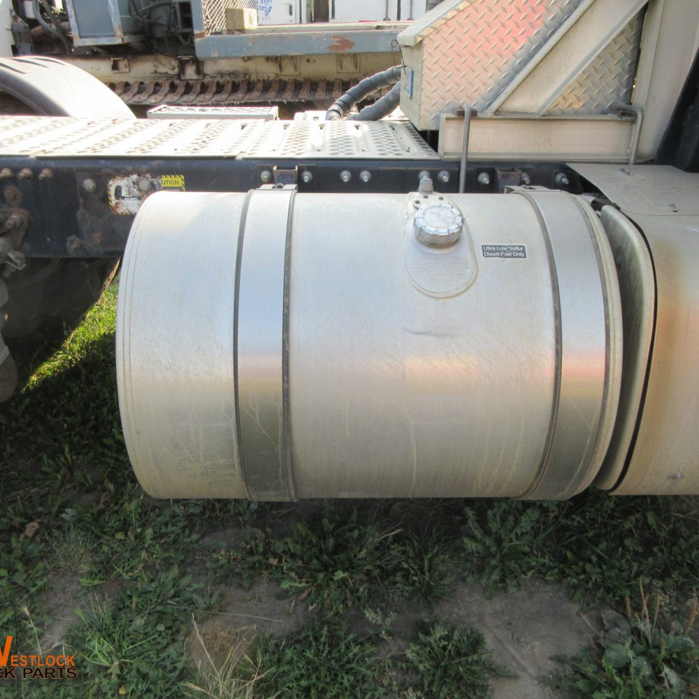 1315 FUEL TANK RH (2)