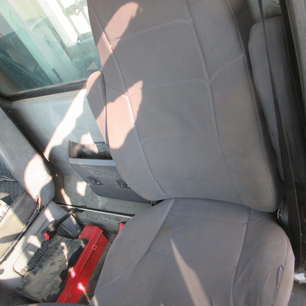 1315 SEAT LH (1)