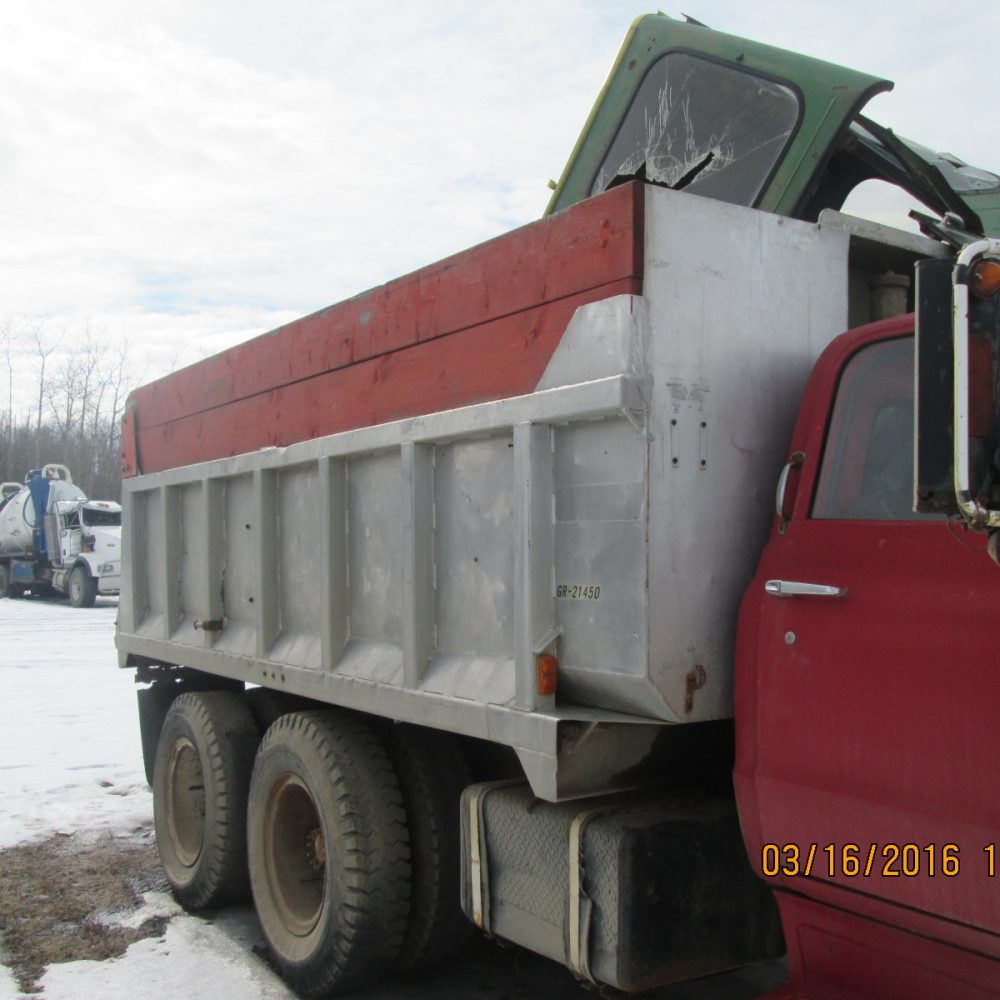 636 ALUM GRAVEL BOX (1)